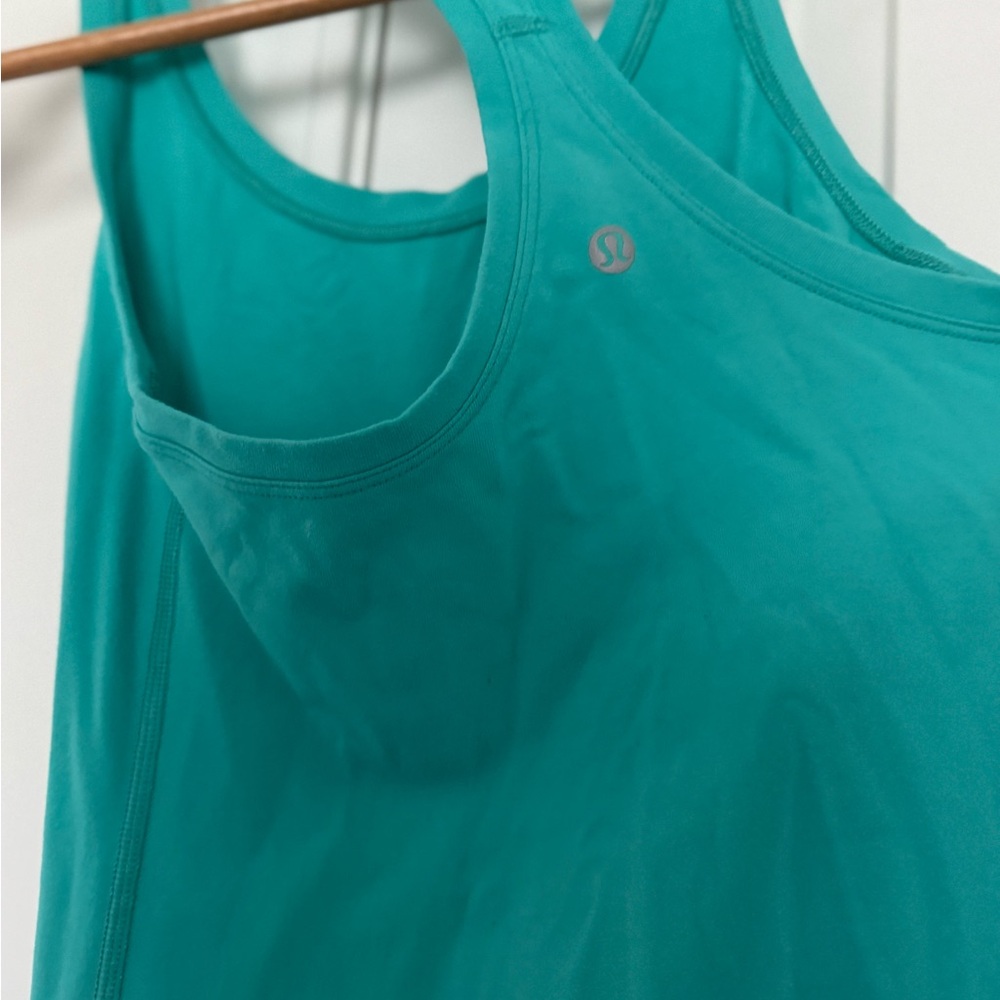Lululemon Teal Razorback Tank - Picture 3 of 3